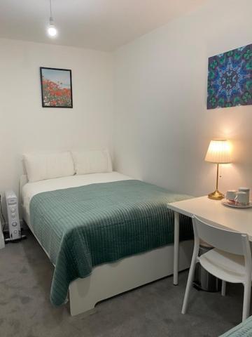 Lord Merit Guest Rooms In King'S Cross St Pancras Лондон Экстерьер фото