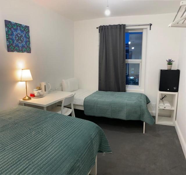 Lord Merit Guest Rooms In King'S Cross St Pancras Лондон Экстерьер фото