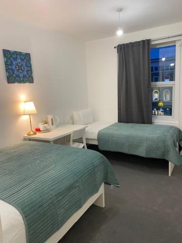 Lord Merit Guest Rooms In King'S Cross St Pancras Лондон Экстерьер фото